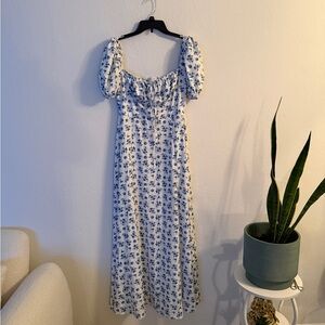 Chic Blue Floral Maxi Dress